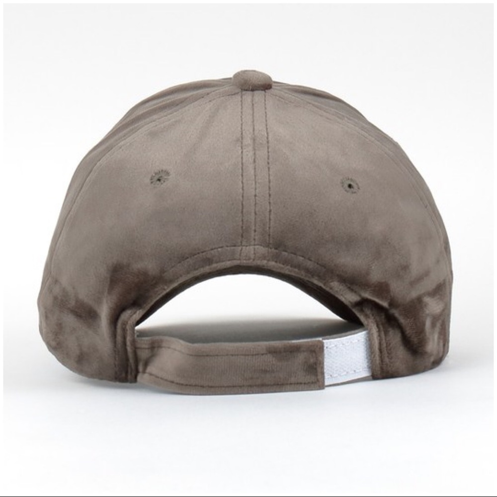 ✨RESTOCKED✨Gray Velvet Baseball Cap - Picture 7 of 7
